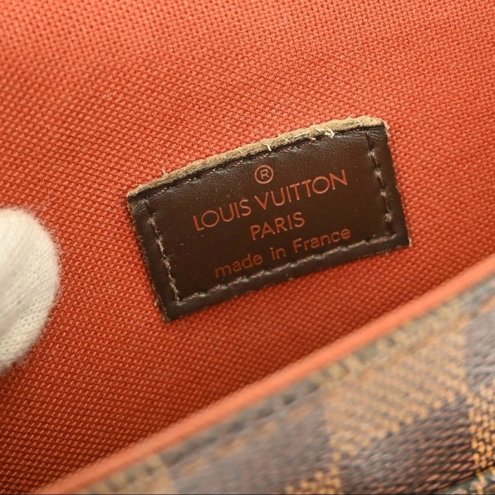Louis Vuitton crossbody bag - Picture 5 of 8